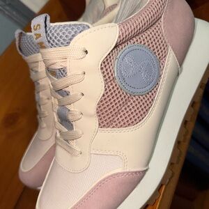 SAM. Women's Blush and Cream Sneakers
